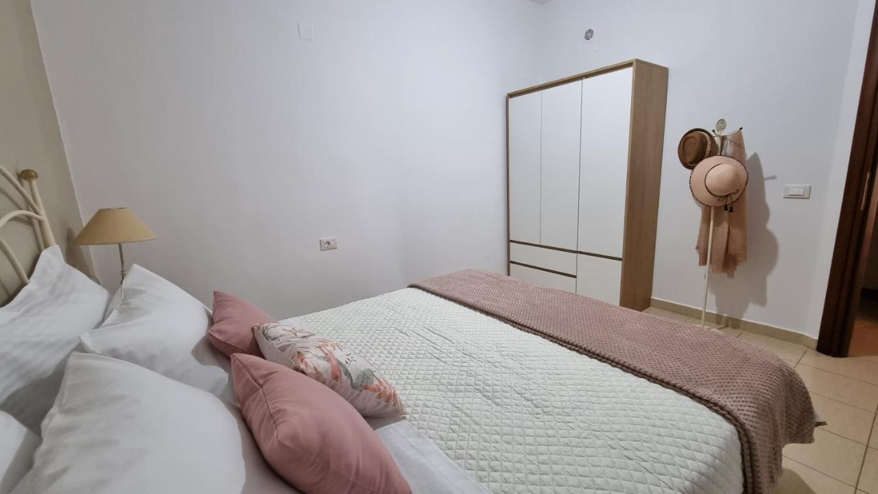 Cypress Garden House Apartment Gazi ภายนอก รูปภาพ